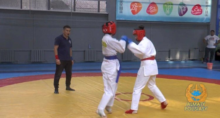 Алматыда қызмет бабында қаза тапқан полицейлерді еске алуға арналған спорттық турнир өтті