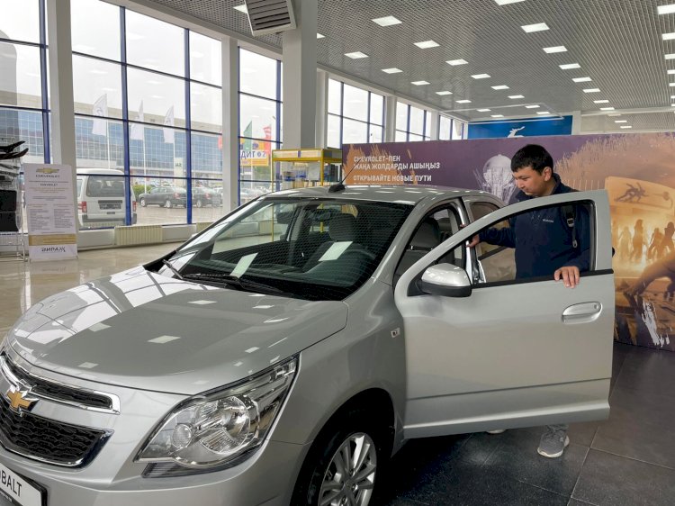 Қазақстандықтар әлем бойынша жаңа көлік сатып алудан қалыспайды