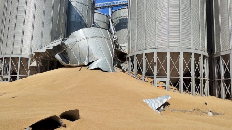 Қостанай облысында екі астық қоймасы қирады