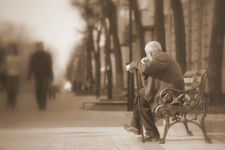 Қоңырау күткен қария