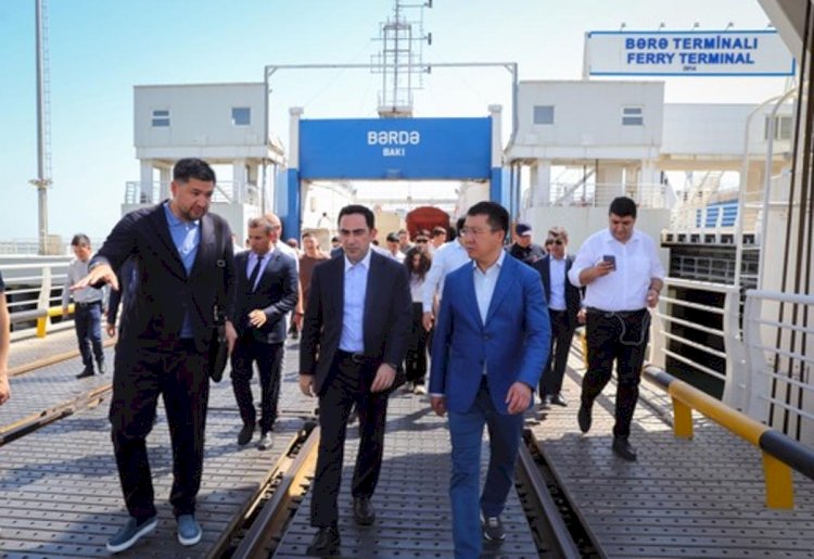 Министр Марат Қарабаев іссапармен Әзірбайжанға барды