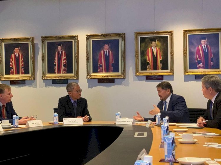 Саясат Нұрбек Сингапурдағы Nanyang Technological University өкілдерімен кездесті