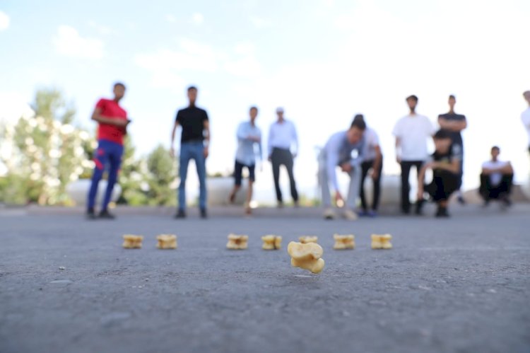 Асық ойнап, көлік ұтып ал