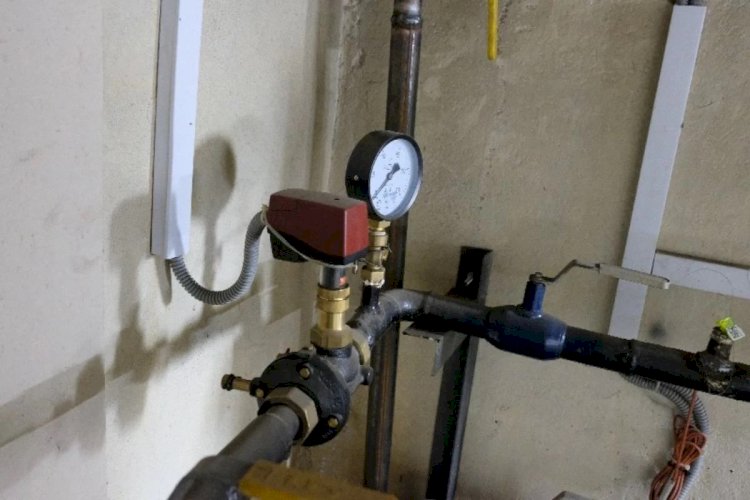 Тозған жылу желілері жөнделуде