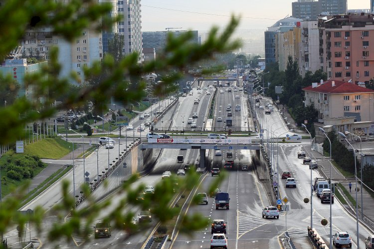 Тәжікстан Қазақстаннан әкелінетін ескі көліктерге тыйым салмақ