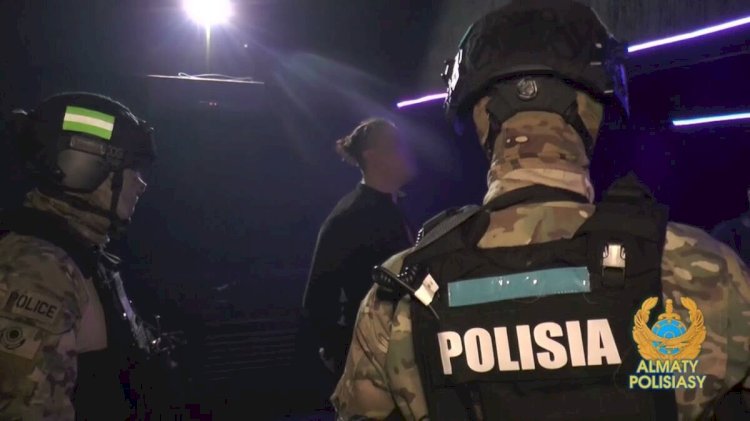 Түнгі клубта  есірткі сатушы құрықталды