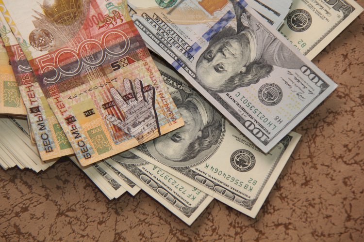 Доллар бағамы тағы түсті