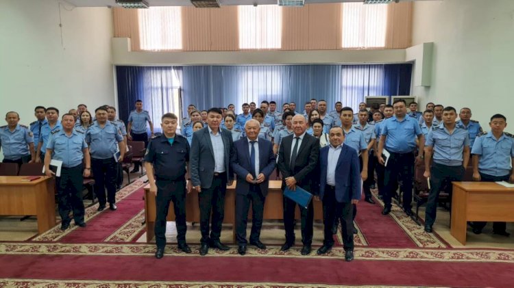 Алматы академиясының мамандары мен ардагерлері ҚАЖ қызметкерлеріне семинар өткізді