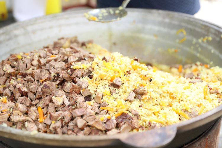 Қонақжайлық әдебі... жөнін білсек әдемі