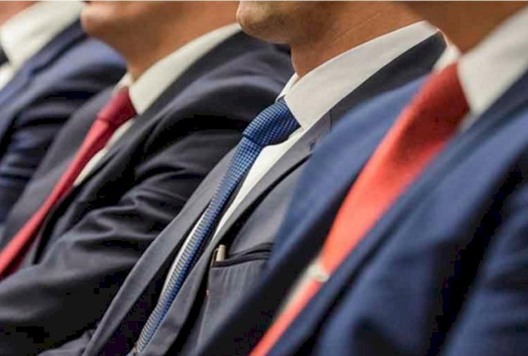 Қазақстанда жоғары лауазымды мемлекеттік қызметкерлерге қазақ тілін білу міндеттеледі