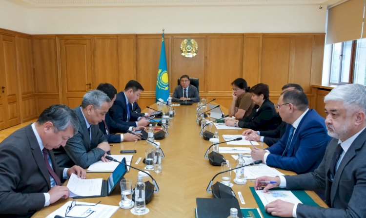 Министрлер БАҚ өілдерімен кесте бойынша кездеседі