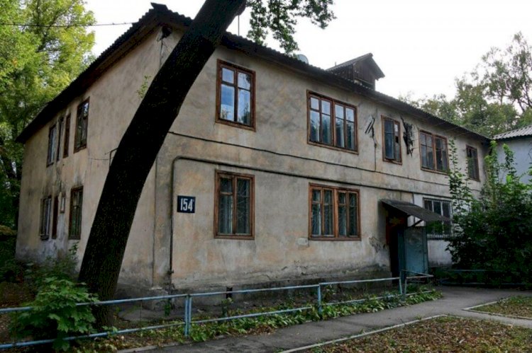 Түрксіб ауданында ескі тұрғын үйлерді жаңарту жұмыстары жалғасуда