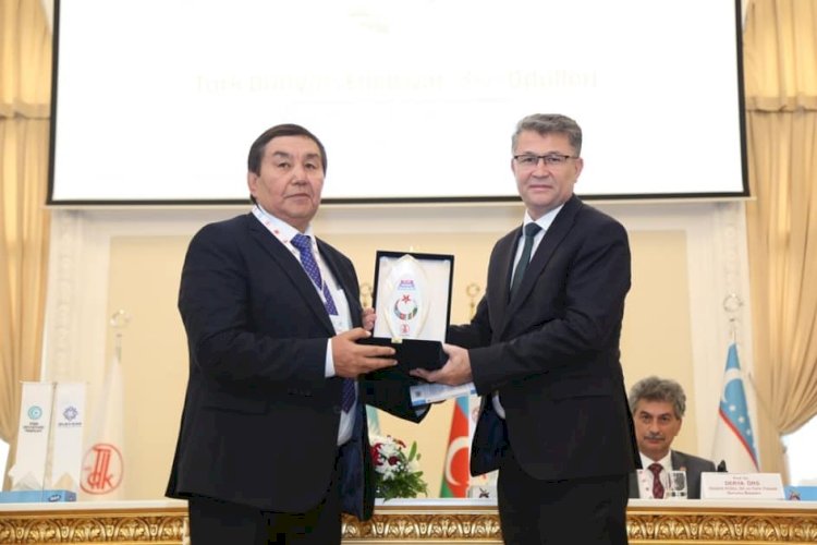 Ғалым Жайлыбай «Түрік бірлігі» әдеби сыйлығының лауреаты атанды