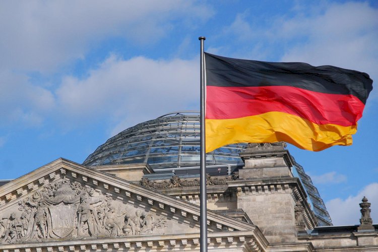 Державалар бәсекесі қай салаларда байқалады?