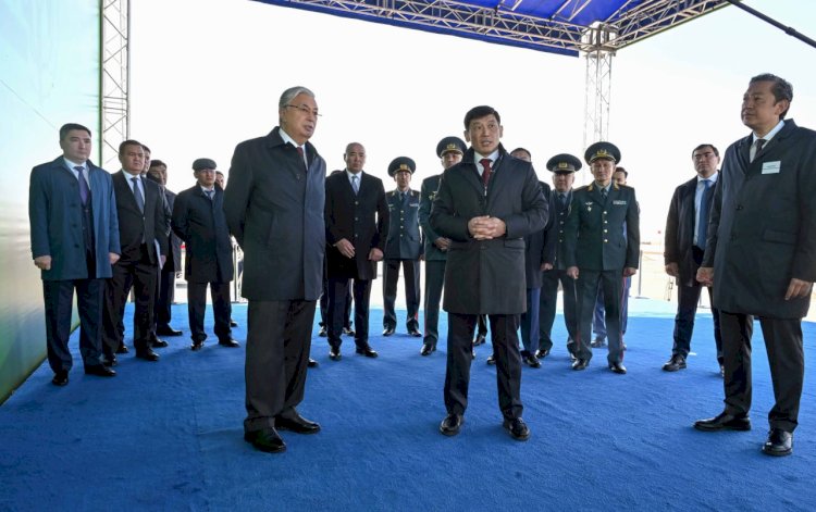 Мемлекет басшысы Kazakhstan Paramount Engineering зауытының жұмысымен танысты