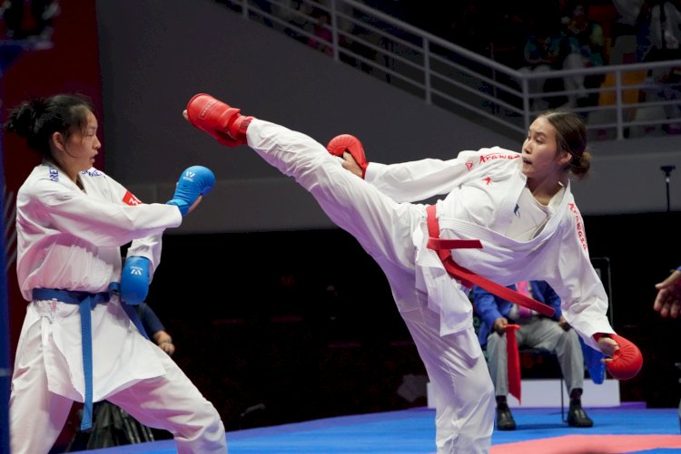 Лаура жарыс қожайынына жол берді