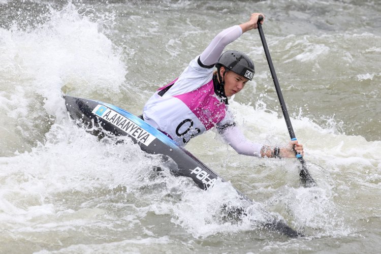 Ұлттық құрама қоржыны кезекті күміспен толықты