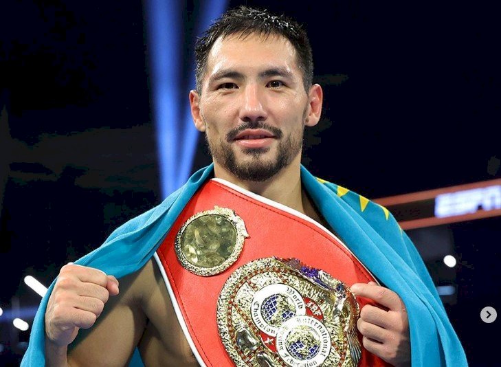 Жәнібек қарсыласын техникалық нокаутпен жеңді