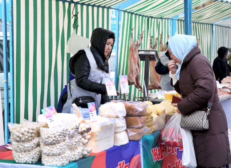 Алматыда ауыл шаруашылығы жәрмеңкесі өтіп жатыр