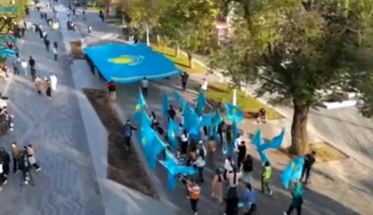 Алматы жастары #RepublicDay мерекелік челленджін өткізді