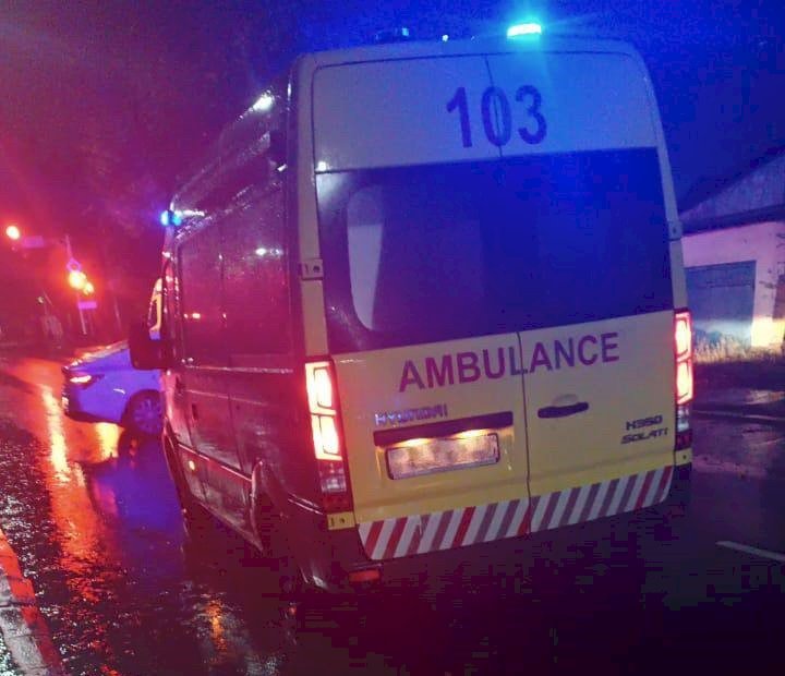 Жедел жәрдем жол жиегінде тұрған  көлікке соғып ер адам қайтыс болды