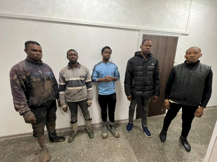 Алматыда заңға бағынбаған 17 шетелдік азамат елден шығарылды