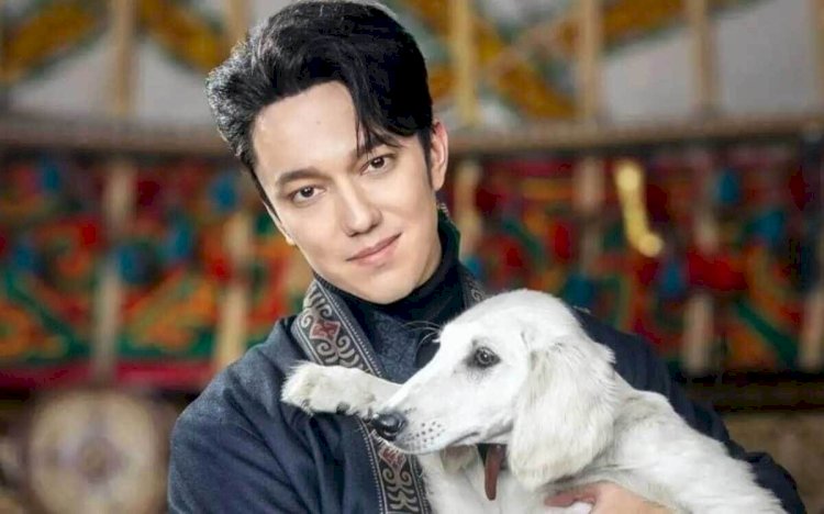 Димаш күшігіне «Ғарышкер» деп ат қойды