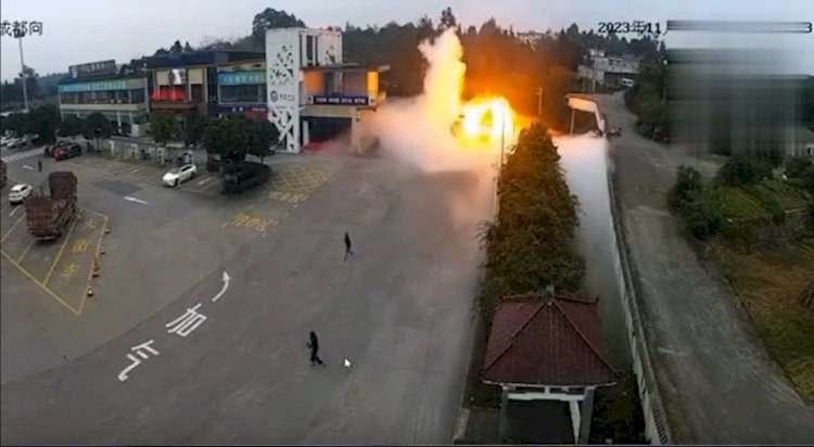 Қытайдың Сычуан провинциясында сұйытылған газ цистернасы жарылды