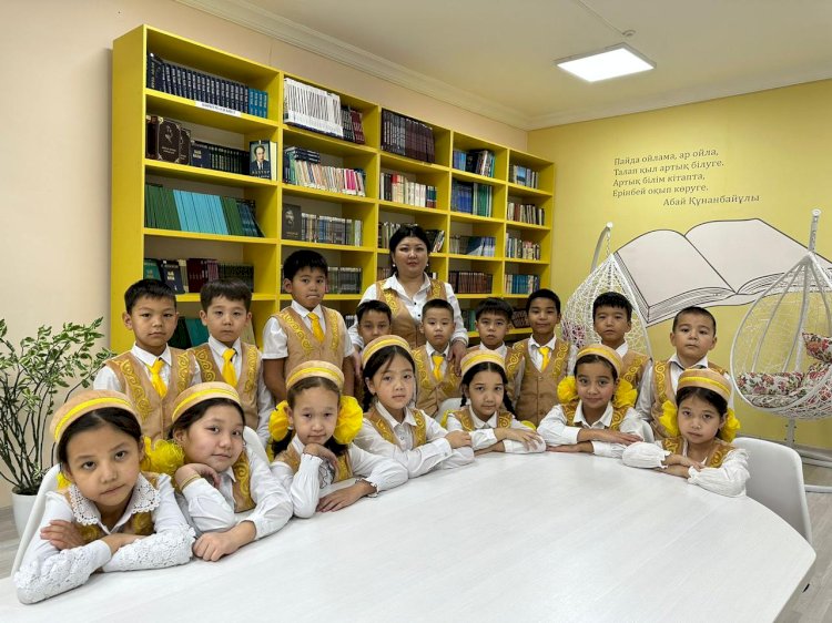 Алматыда 163 мектеп-лицейі Ұлттық киімге бір күн арнады