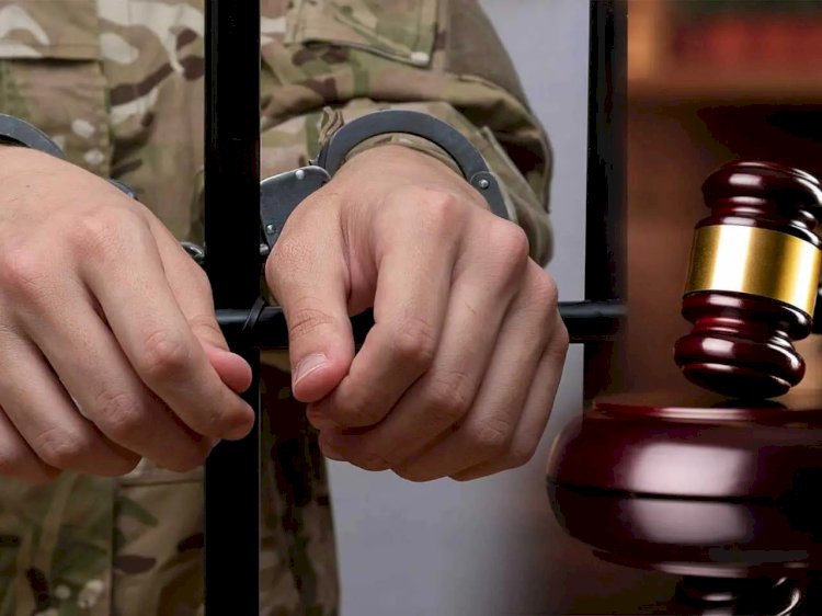 Шекіскен шекарашы әріптесін атып тастады