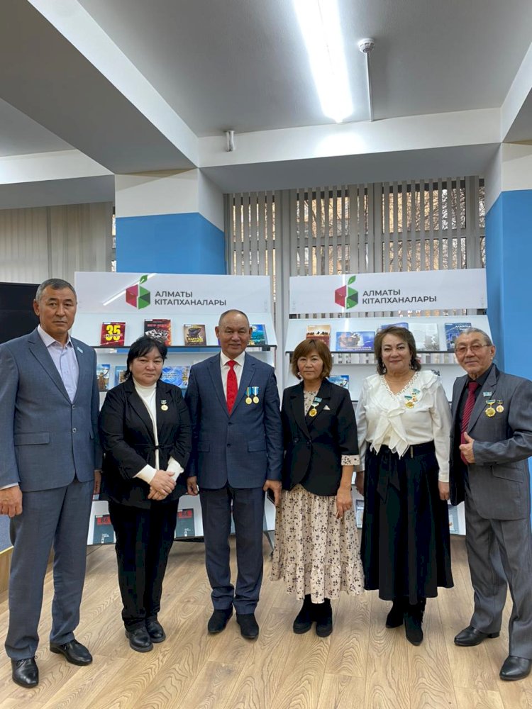 Тәуелсіздік жастарға аманат!