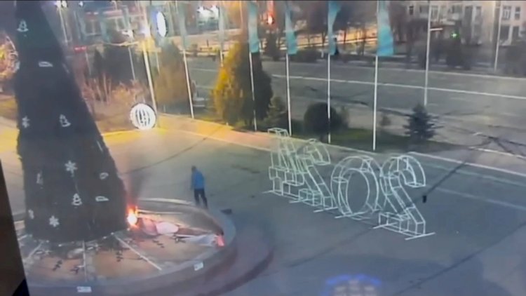 Жаңажылдық шыршаны қасақана өртеген