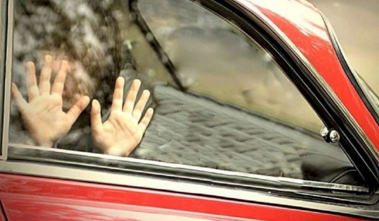 Алматыда анасы таксиде ұмытып кеткен қыз табылды