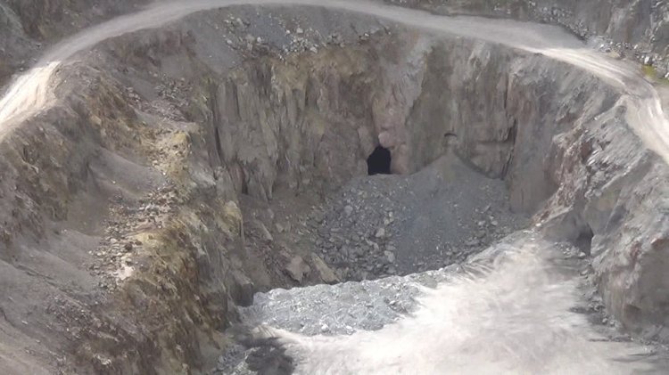 Кенішке құтқарушылар отырған автобус құлап кетті