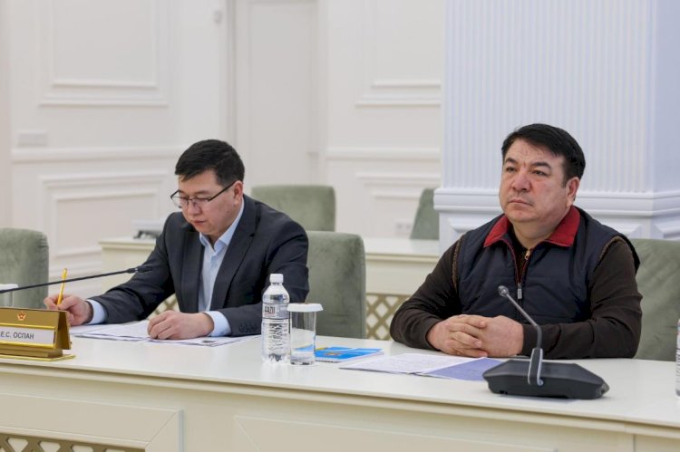 Оқу-ағарту министрі мен Қорғаныс министрімен кездесті