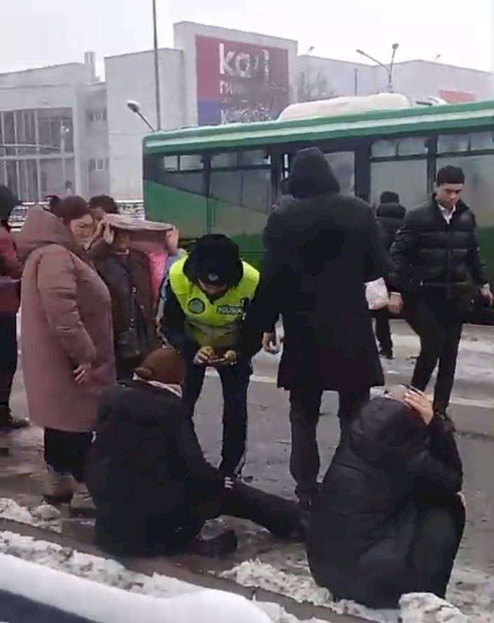 Алматыда автобус апатынан зардап шеккен 14 адам ауруханаға жеткізілді