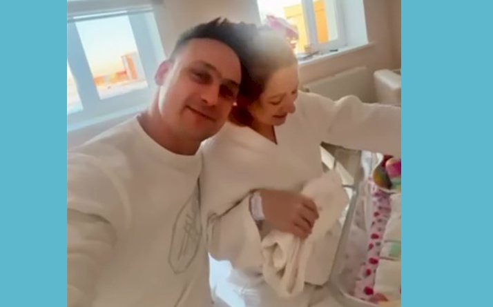 Илья Ильин нәрестелі болды