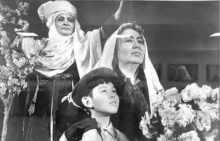 Қазақ сахнасының анасы