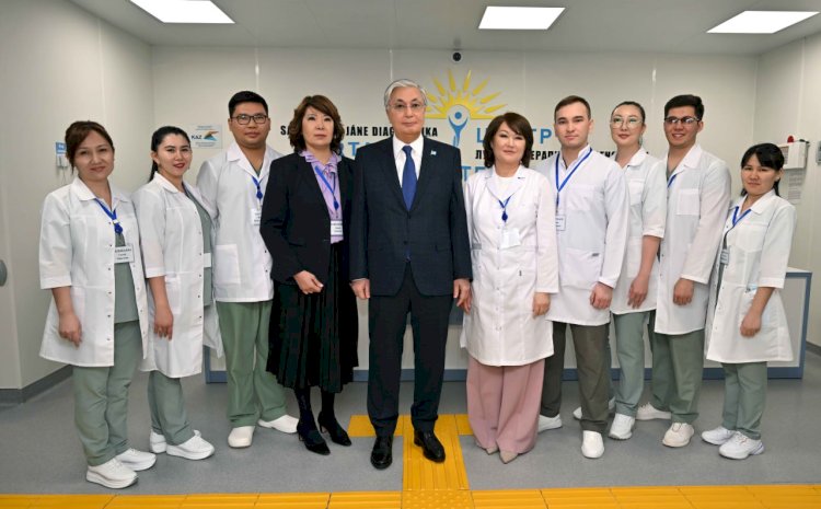 Мемлекет басшысы Сәулелік терапия және диагностика орталығының жұмысымен танысты