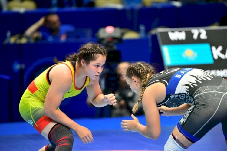 Сыздықова қоржынға күміс салды