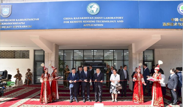 ҚазҰУ-да Орталық Азия бойынша бірегей экологиялық зертхана ашылды