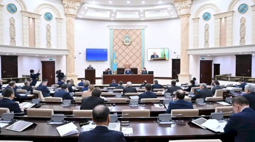 Сенат екі судьяны қызметінен босатты