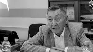 Мемлекет және қоғам қайраткері Ғаділбек Шалахметов өмірден өтті