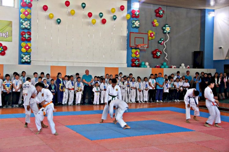 Болашаққа сеніммен қарайтын ұрпақ