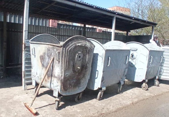 «Алматы – біздің ортақ үйіміз»: сәуір айының соңына дейін мегаполисте 6 мыңнан астам орындық пен 12 мың қоқыс жәшігі ауыстырылады