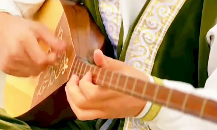 Наурыз мерекесінде елімізде оқушылар бір мезгілде күй тартады 