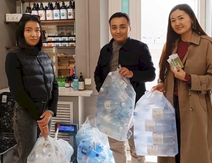 Алматылықтар 197 келі қайта өңделетін шикізат тапсырды