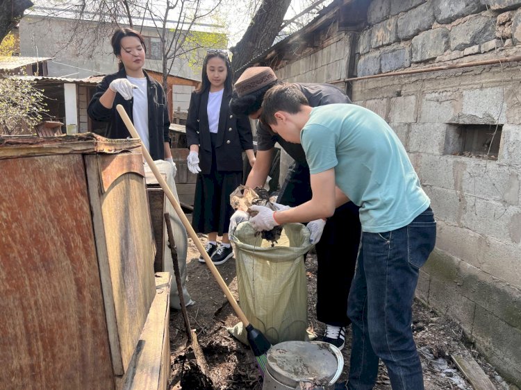 Алматыдағы белсенділер ардагерлер мен зейнеткерлерге қамқорлық  көрсетті