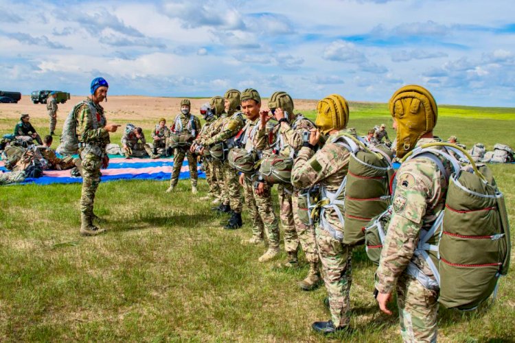Қазақстандық десантшылар парашют спортынан халықаралық жарыстарға дайындалуда