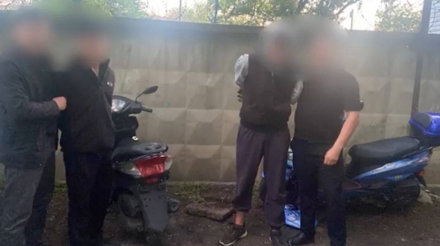 Алматыда мопед ұрлаумен айналысқандар ұсталды